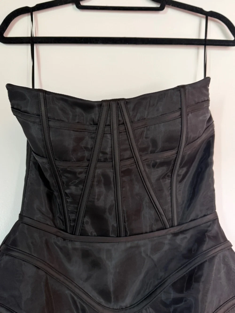 Heiress Beverly Hills Black Wavy Strapless Corset A-Line Mini Dress - Picture 4 of 6